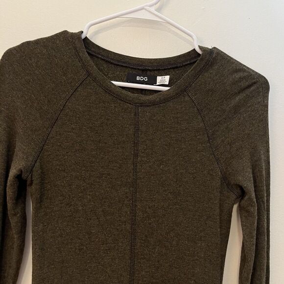 Urban Outfitters Dress soft stretch Long sleeve Knit BDG Olive Size S Lagen Look - Picture 2 of 8